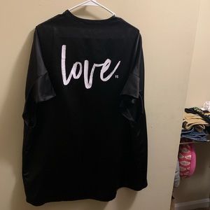 **NWT** VS LOVE BLACK ROBE SATIN